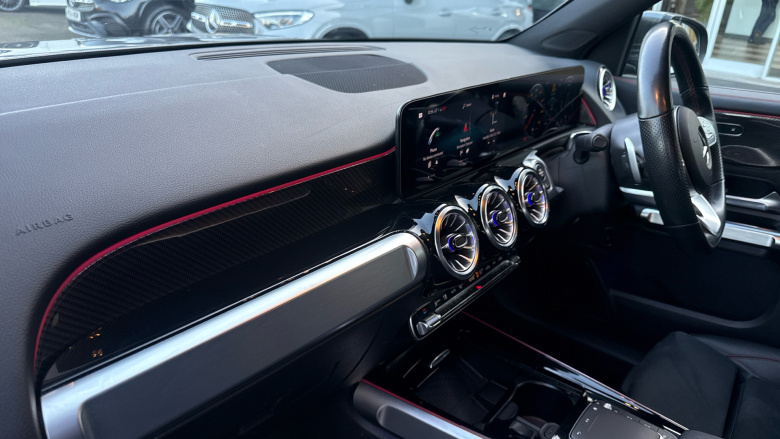 Mercedes-Benz GLB 200 AMG Line Premium 5dr 7G-Tronic Petrol Estate